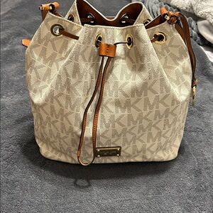 Michael Kors Beige and Brown Bucket Bag